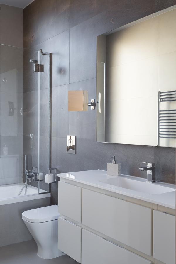 Apartment with Terrace,644456691:JPEG